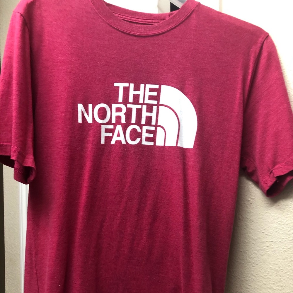 Women’s The North Face Tshirt